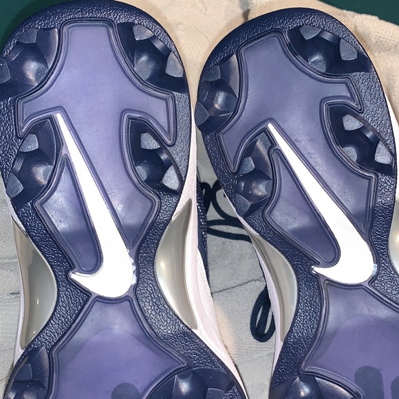 Nike shoes - Picture 13 of 13